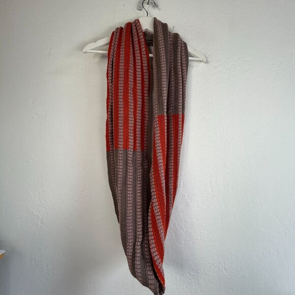Verloop Chunky Knit Infinity Scarf 68x12" Gray Orange Striped Pattern Neckwarmer - Picture 1 of 3